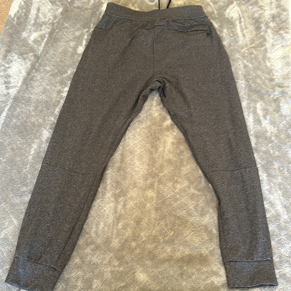 Public Rec - Men’s  Gameday jogger 28” heathered charcoal - Picture 5 of 7